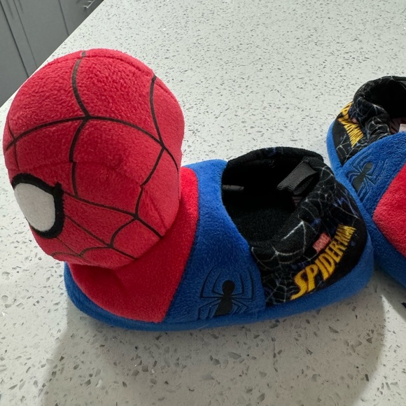 Spiderman toddler slippers - Picture 6 of 11